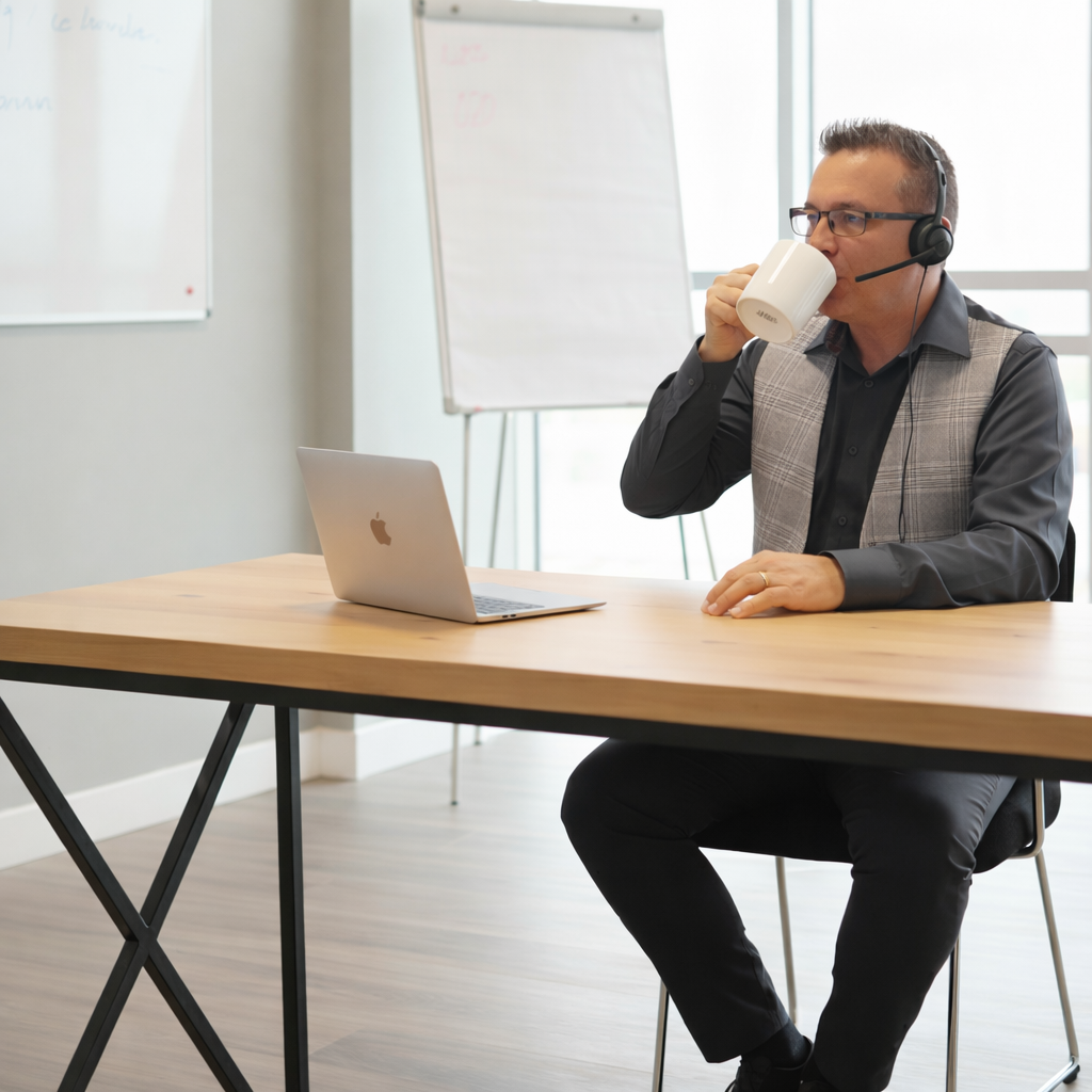 Carl Hinder coaching a salon owner feeling overwhelmed running their salon